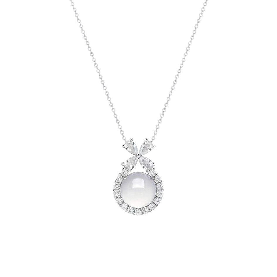 Fashionable Retro Ice-Clear Chalcedony Titanium Steel Clavicle Chain