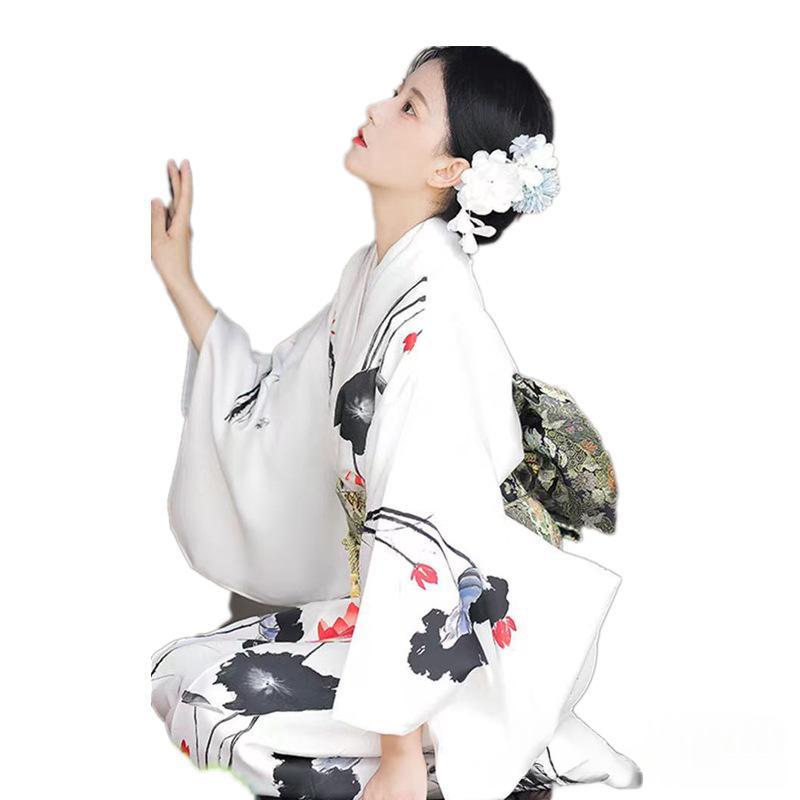 Womens Traditional Dress With Japanese-Inspired Modernization