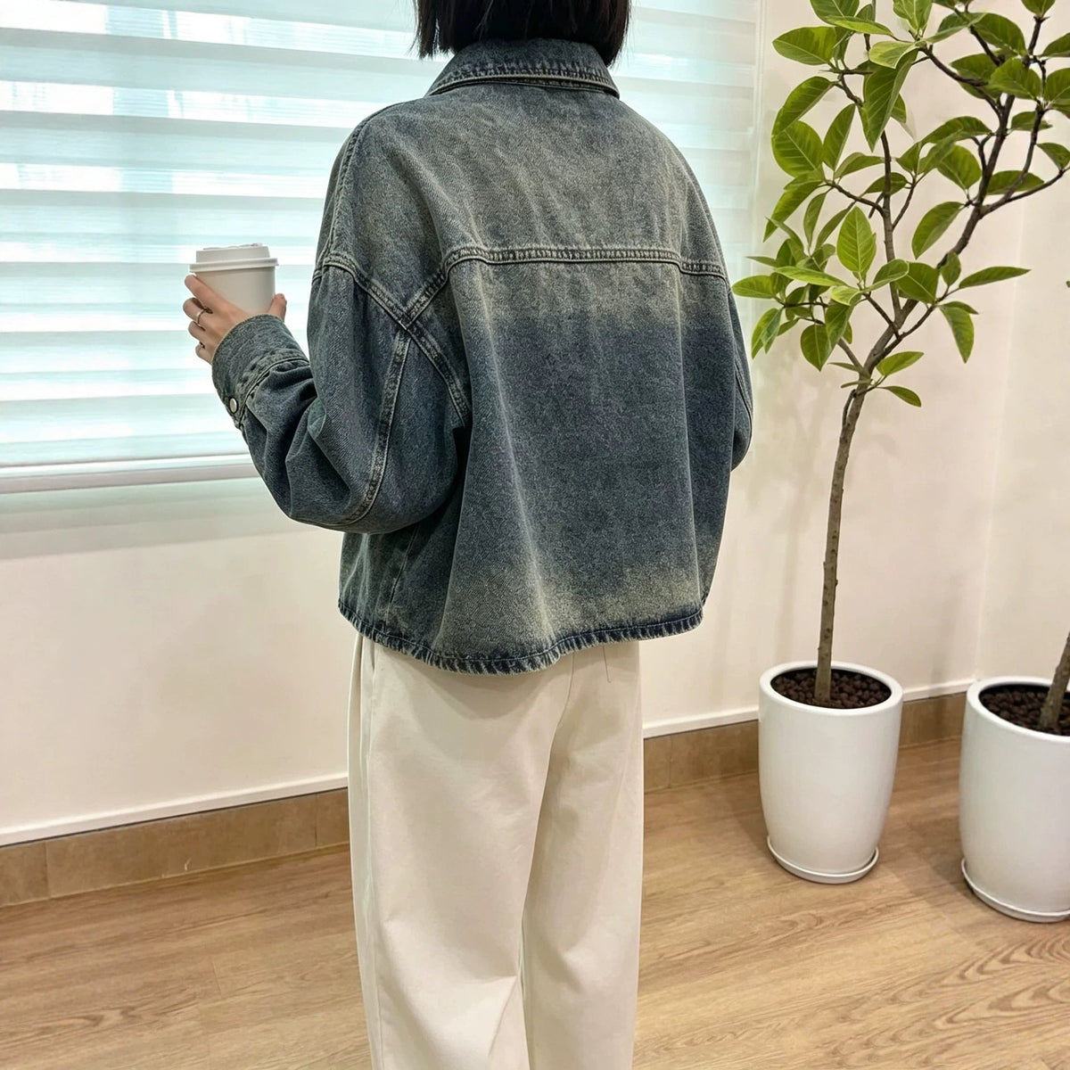 Loose-fitting Casual Women's Denim Jacket