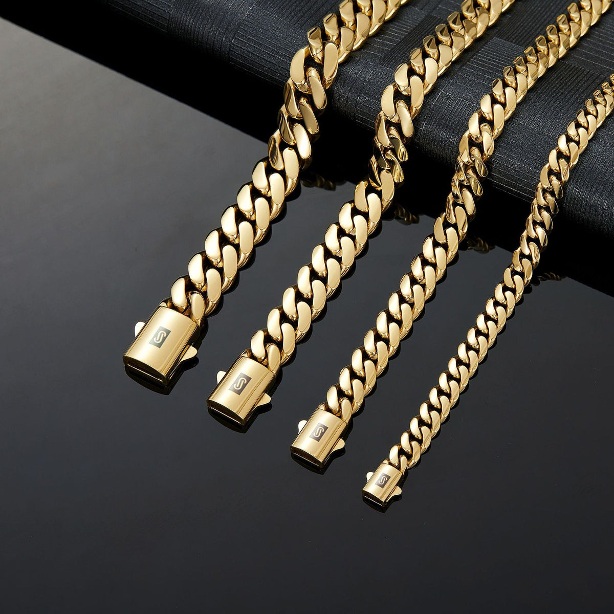 Vacuum-plated Gold Stainless Steel Titanium Bracelet With A Smooth Buckle Mens Cuban-link Chain Jewelry