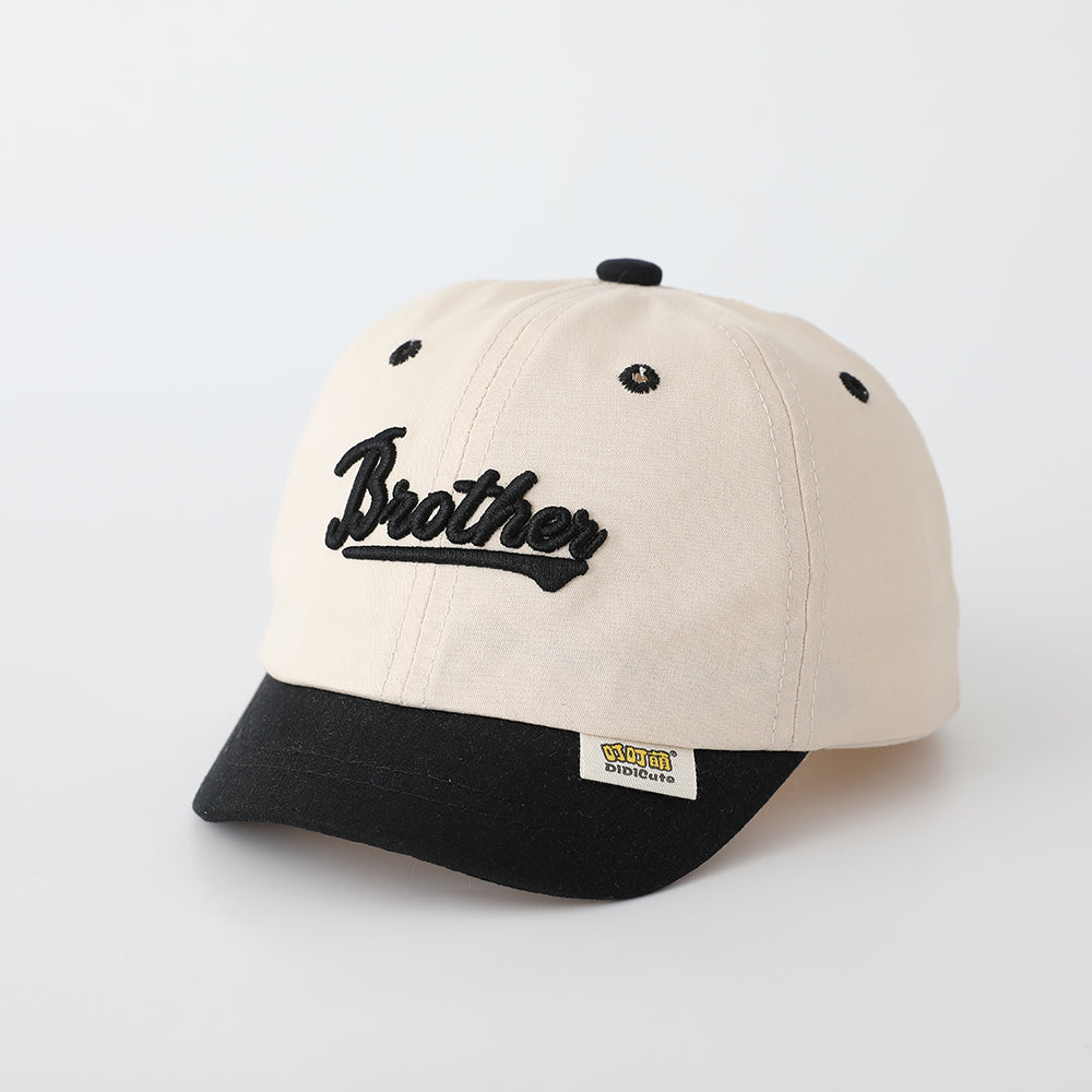 Children's Multi-color, Multi-letter, Three-dimensional Embroidered Adjustable Simple And Trendy Short-brimmed Baseball Cap Suitable For Playing, Entertaining And Sports Activities.